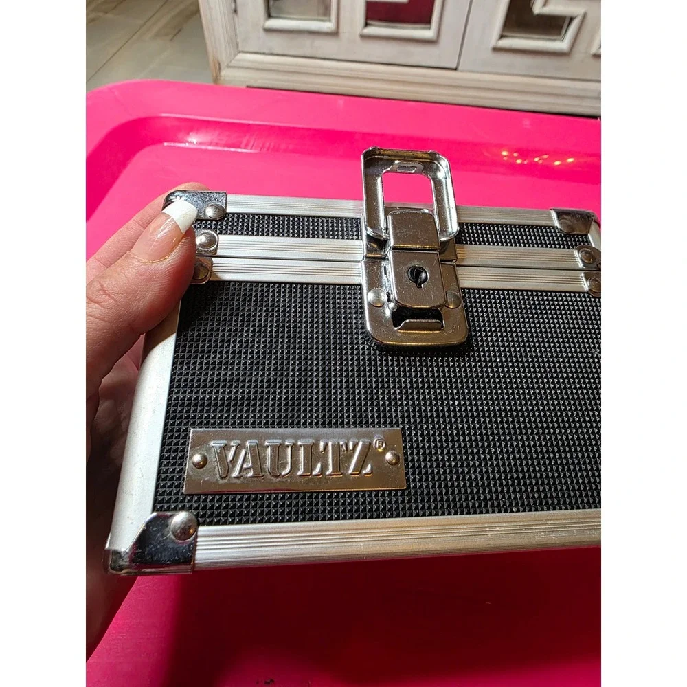 Vaultz Mini‎ Locking Storage Box Black Chrome Security Case Key Lock VZ01002